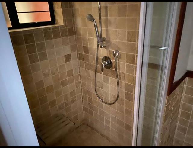 1 BEDROOM APARTMENT FOR SALE IN NEWLANDS